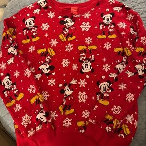 Disney holiday MM top size XLgirls